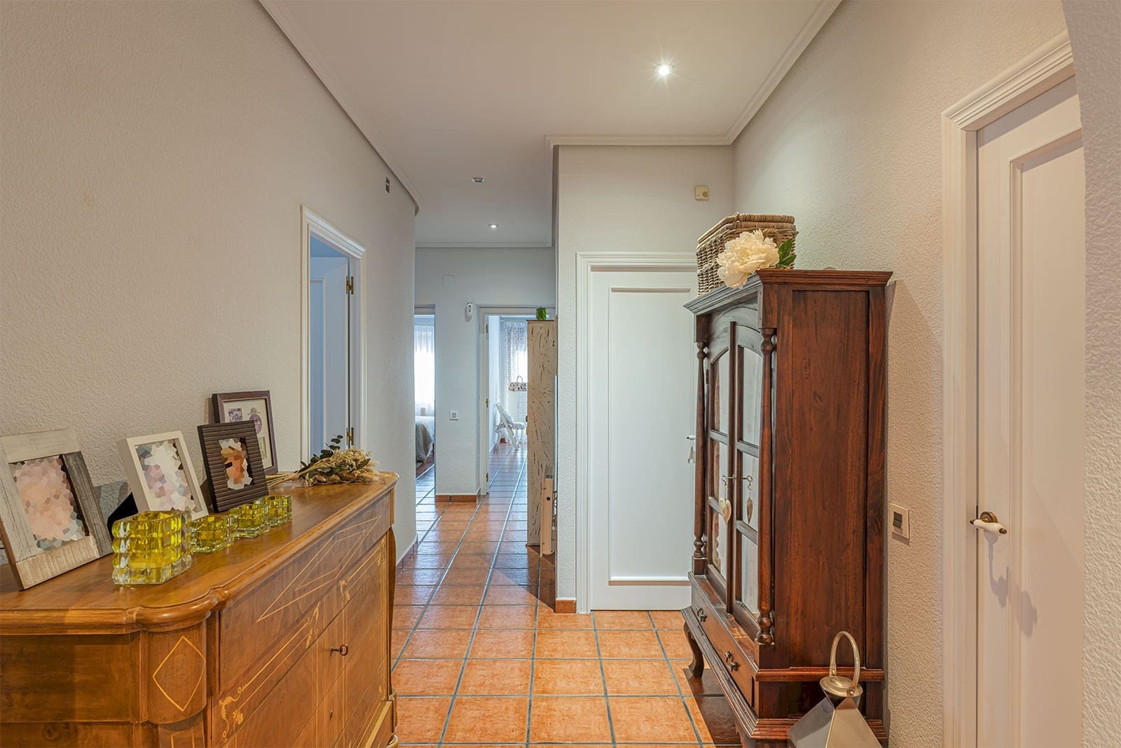 6 slaapkamer Villa te koop in L'Eliana met zwembad - € 865.000 (Ref: 9300711)