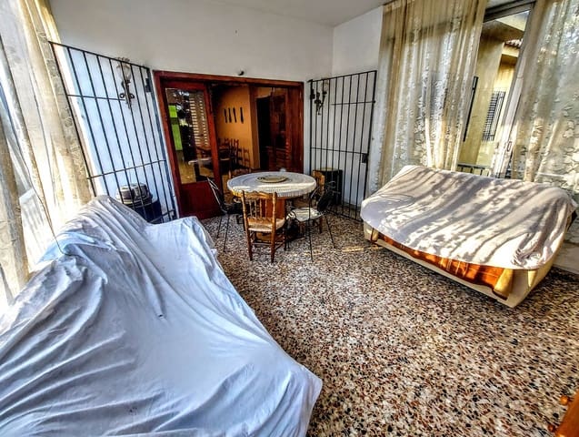 Chalet de 5 habitaciones en Carcaixent en venta con piscina - 240.000 € (Ref: 9300713)