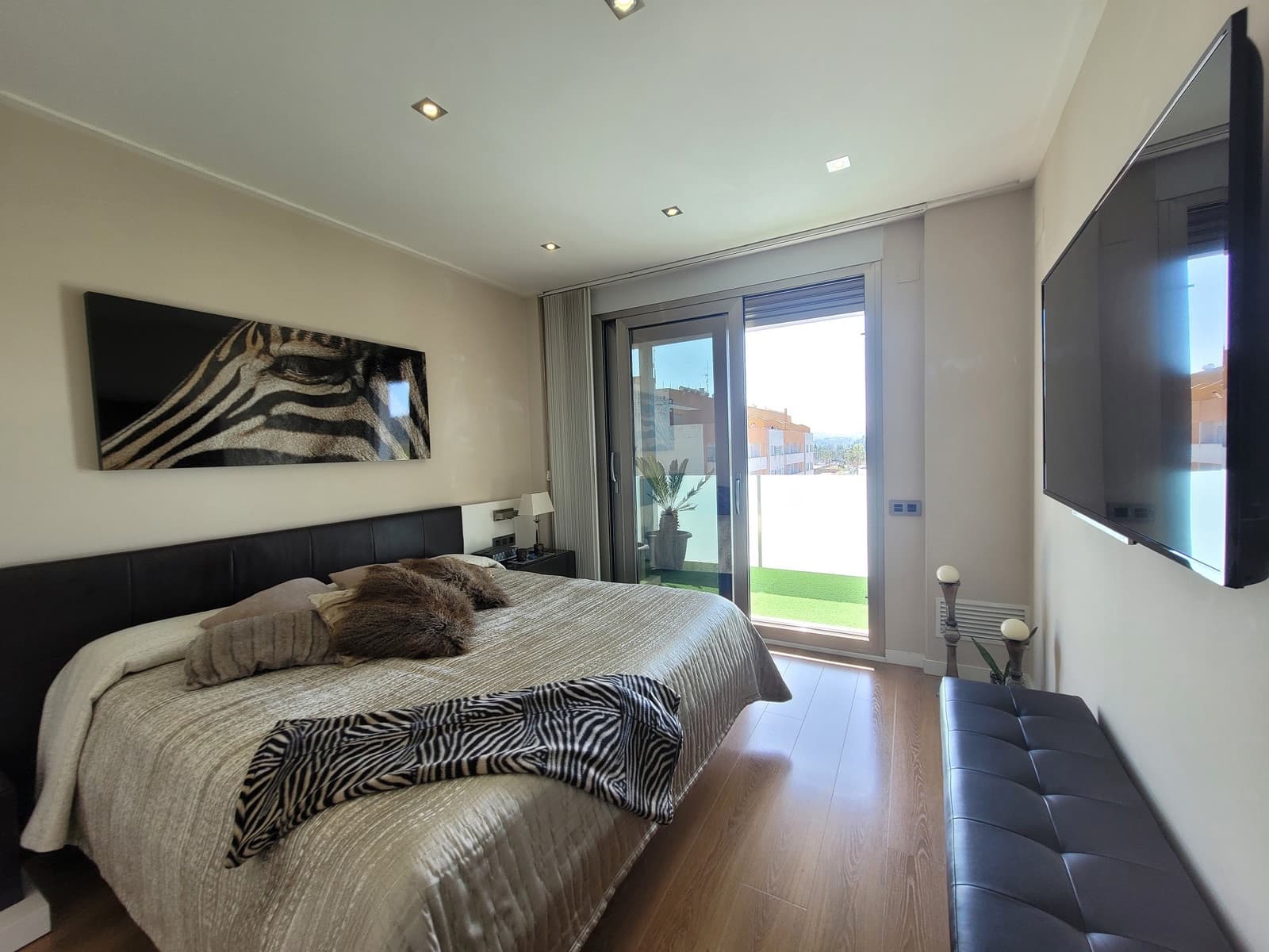 4 soverom Villa til salgs i Montserrat med svømmebasseng - € 550 000 (Ref: 9300718)