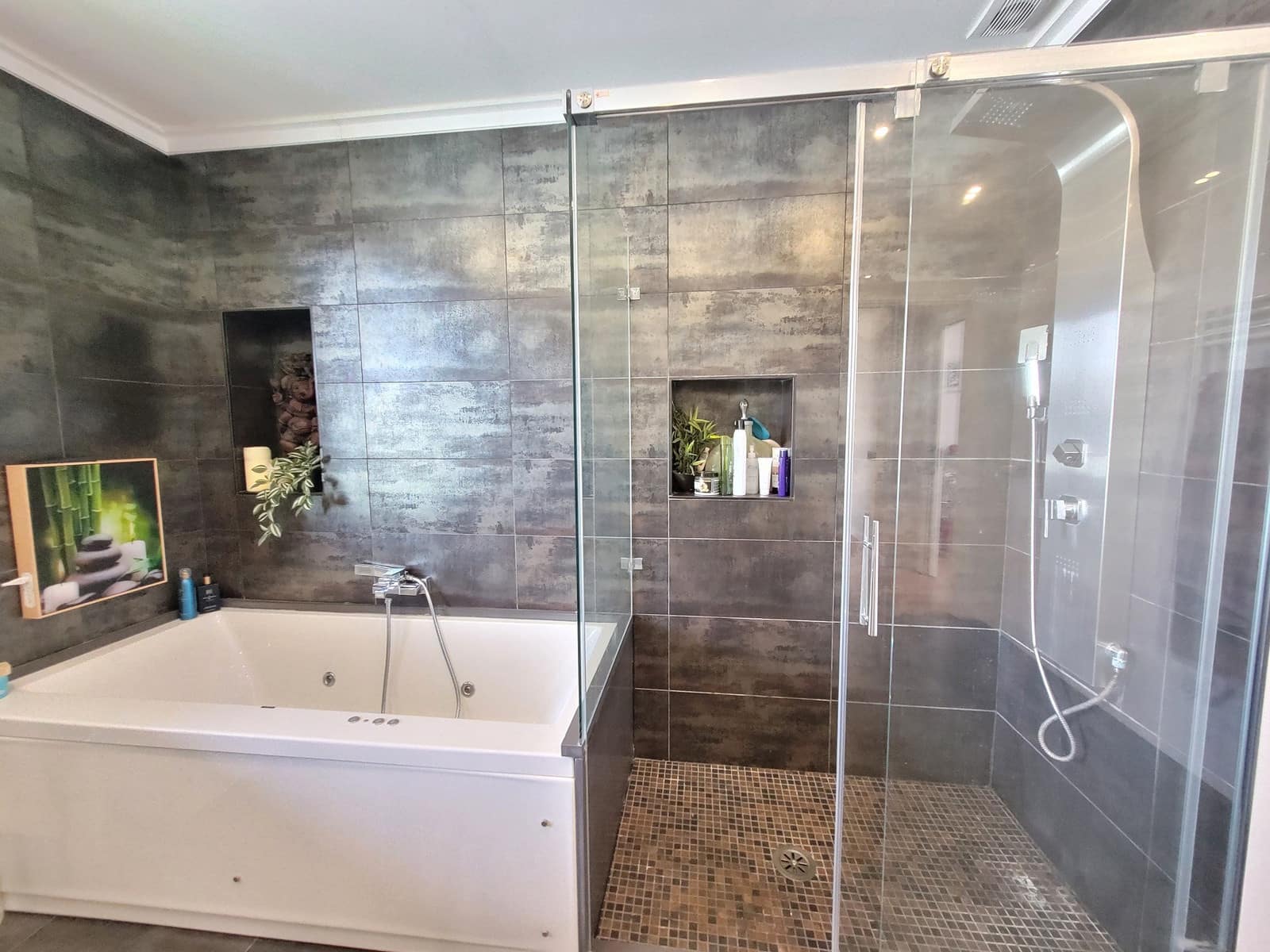 4 soverom Villa til salgs i Montserrat med svømmebasseng - € 550 000 (Ref: 9300718)