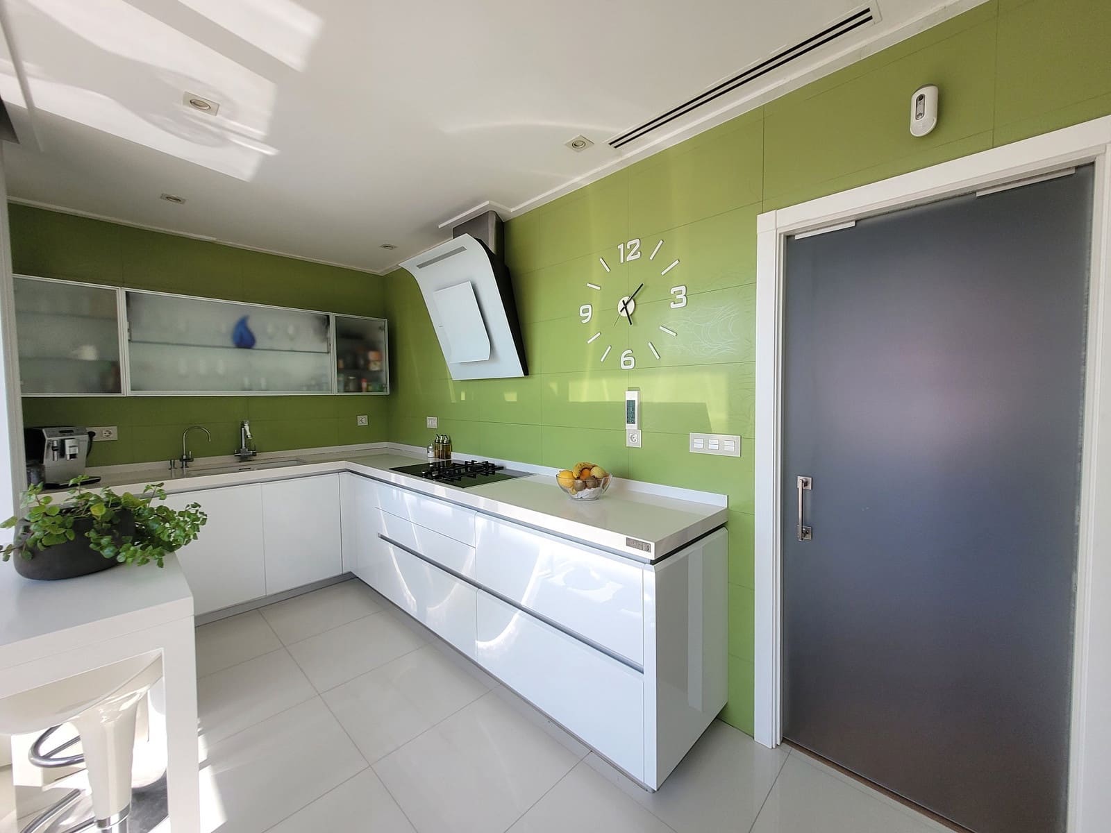 4 soverom Villa til salgs i Montserrat med svømmebasseng - € 550 000 (Ref: 9300718)