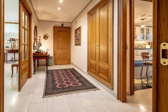 5 soveværelse Lejlighed til salg i El Mercat, Valencia by - € 1.499.000 (Ref: 9305082)