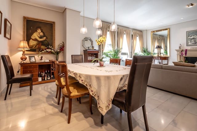 5 soveværelse Lejlighed til salg i El Mercat, Valencia by - € 1.499.000 (Ref: 9305082)