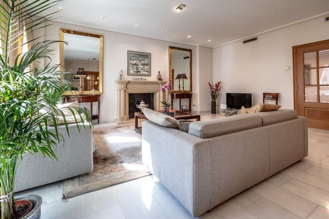 5 soveværelse Lejlighed til salg i El Mercat, Valencia by - € 1.499.000 (Ref: 9305082)