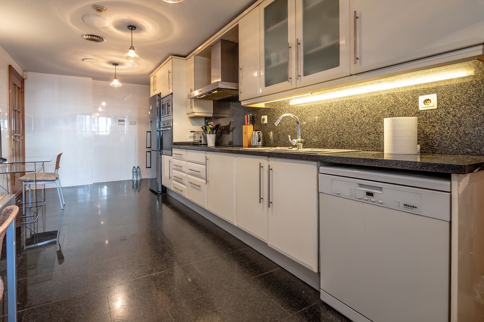 5 slaapkamer Appartement te koop in Valencia stad - € 1.499.000 (Ref: 9305082)