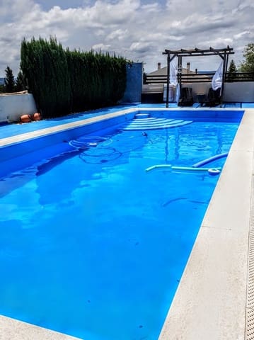 4 slaapkamer Villa te koop in Alberic met zwembad - € 325.000 (Ref: 9305083)