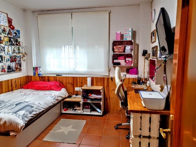 4 slaapkamer Villa te koop in Alberic met zwembad - € 325.000 (Ref: 9305083)