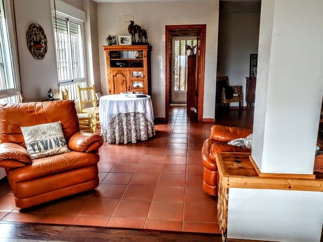 4 slaapkamer Villa te koop in Alberic met zwembad - € 325.000 (Ref: 9305083)