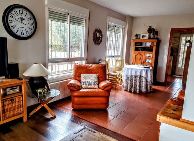 4 slaapkamer Villa te koop in Alberic met zwembad - € 325.000 (Ref: 9305083)