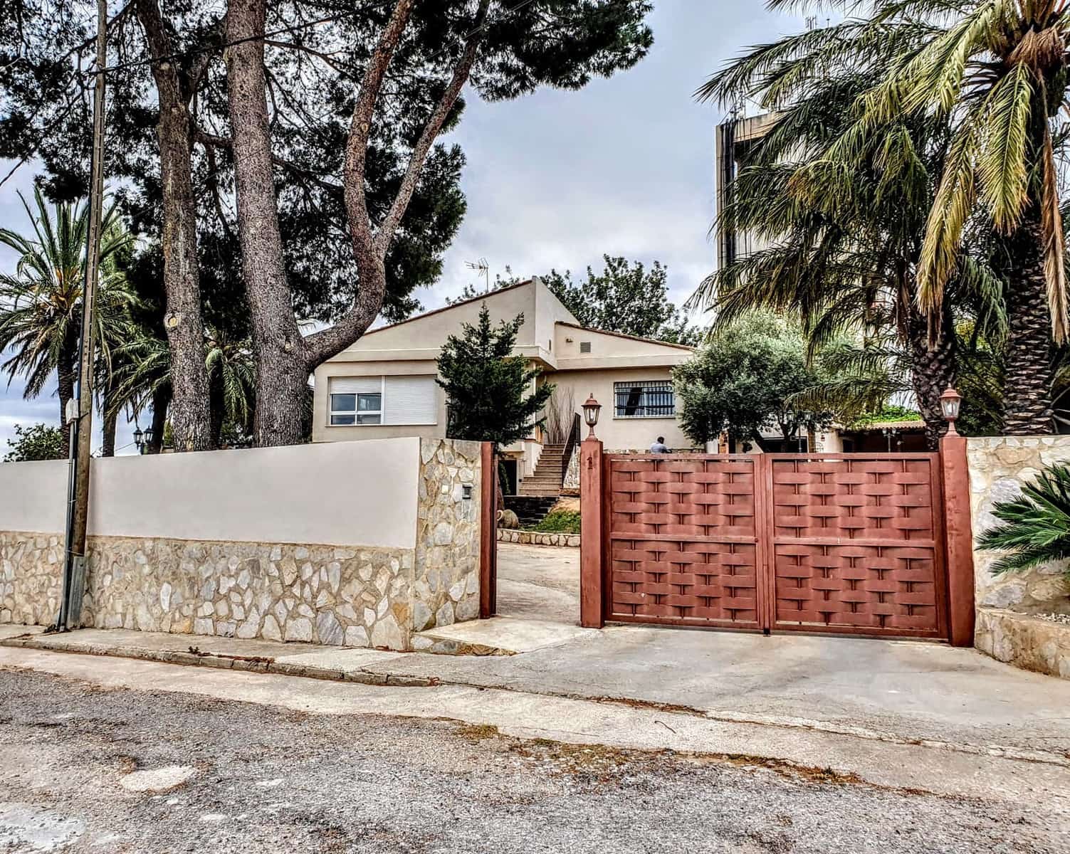 4 makuuhuone Huvila myytävänä paikassa Alberic mukana uima-altaan - 325 000 € (Ref: 9305083)