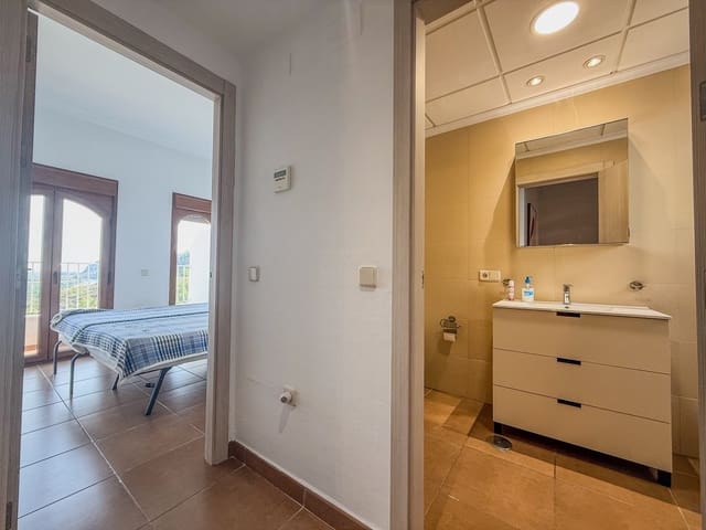 2 slaapkamer Appartement te koop in Xeresa met zwembad - € 245.000 (Ref: 9312469)