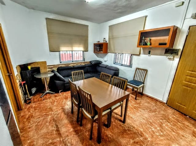 3 soveværelse Villa til salg i Montserrat med swimmingpool - € 170.000 (Ref: 9321613)