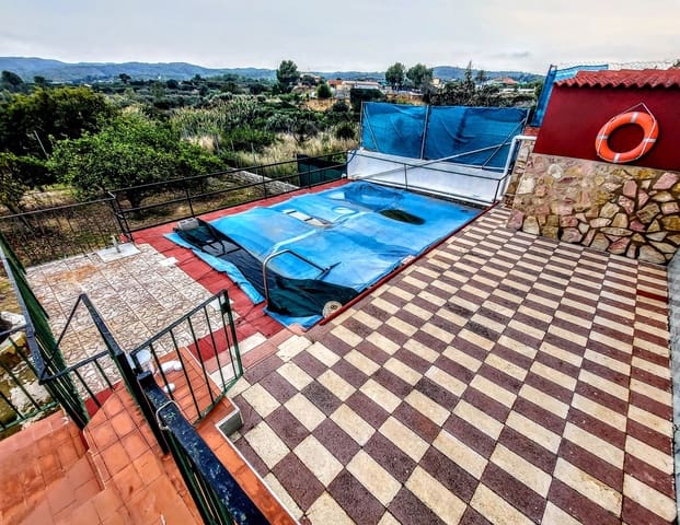 3 soveværelse Villa til salg i Montserrat med swimmingpool - € 170.000 (Ref: 9321613)