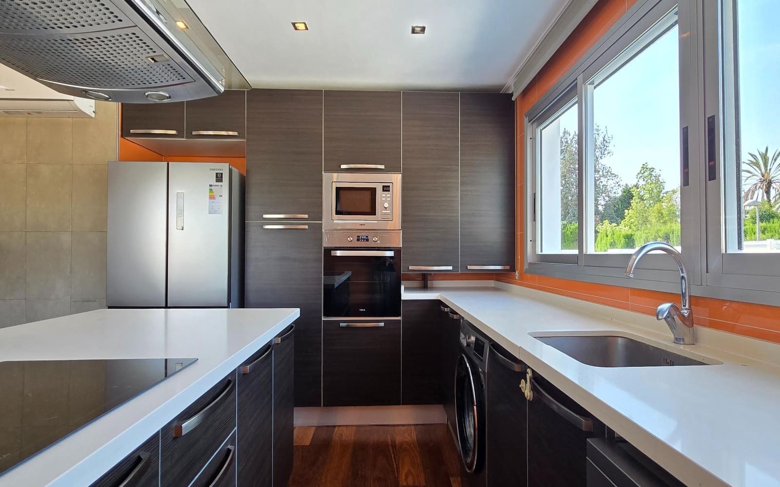 5 soveværelse Villa til salg i La Canada med swimmingpool - € 1.000.000 (Ref: 9324253)