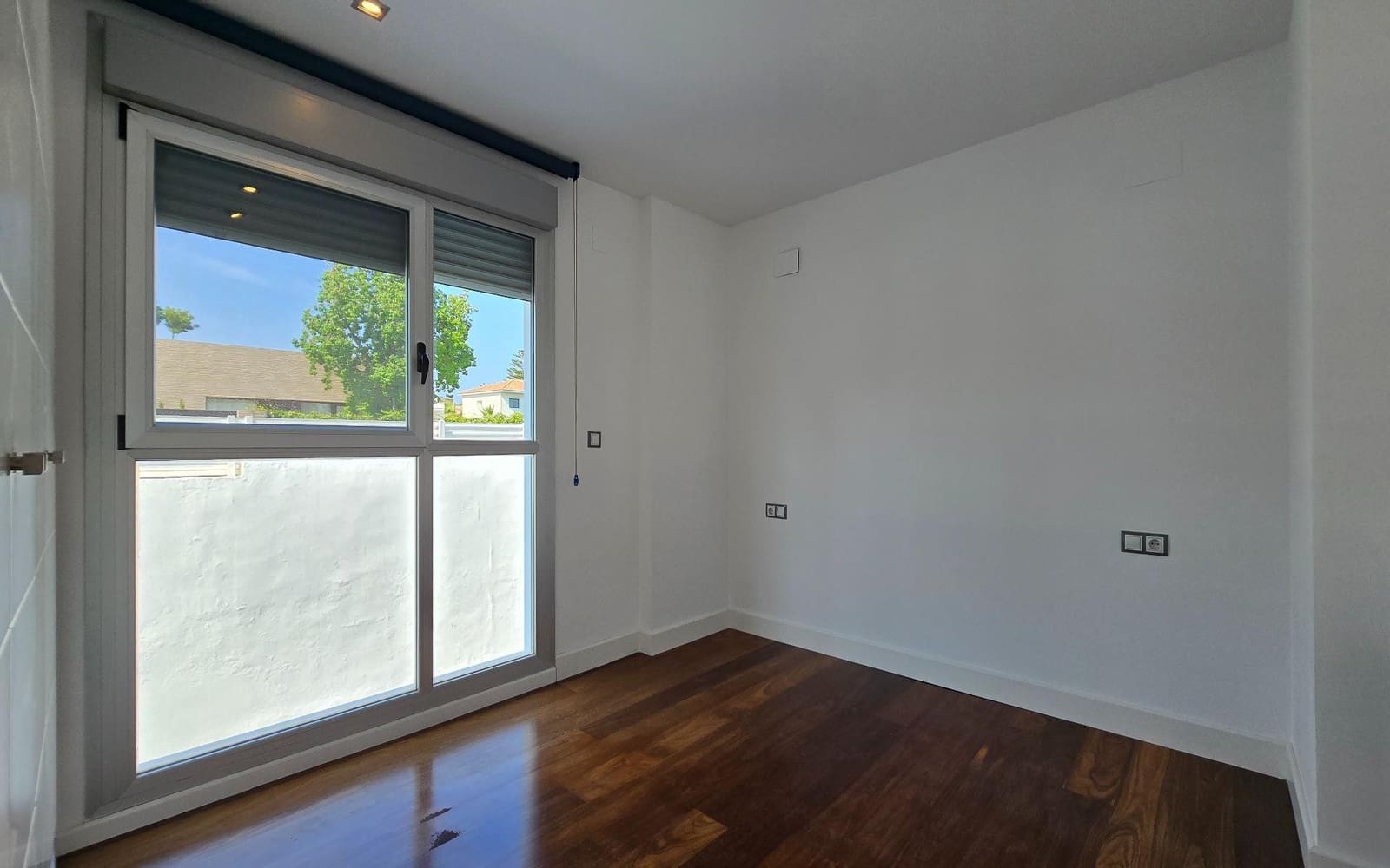 5 soveværelse Villa til salg i La Canada med swimmingpool - € 1.000.000 (Ref: 9324253)