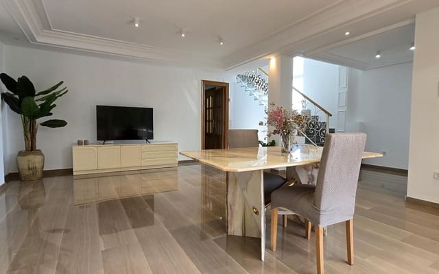 5 soveværelse Villa til salg i Riba-roja de Túria med swimmingpool - € 689.000 (Ref: 9324254)