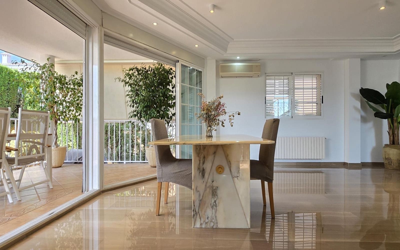 5 soveværelse Villa til salg i Riba-roja de Turia med swimmingpool - € 689.000 (Ref: 9324254)