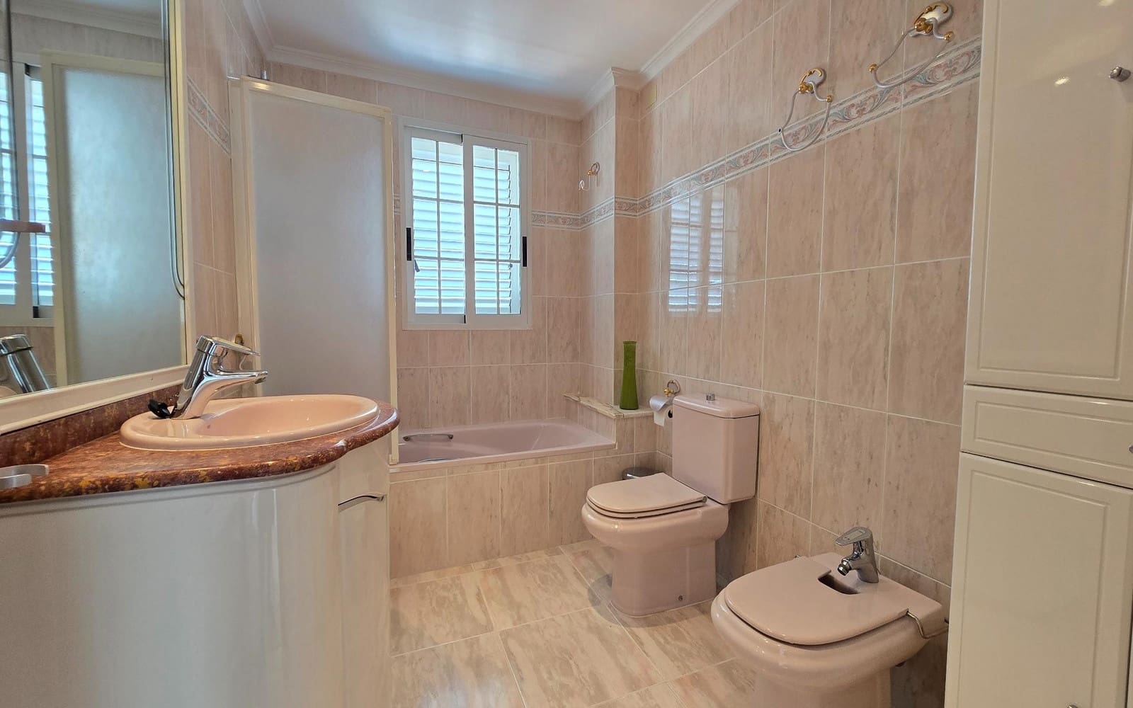 5 soveværelse Villa til salg i Riba-roja de Turia med swimmingpool - € 689.000 (Ref: 9324254)