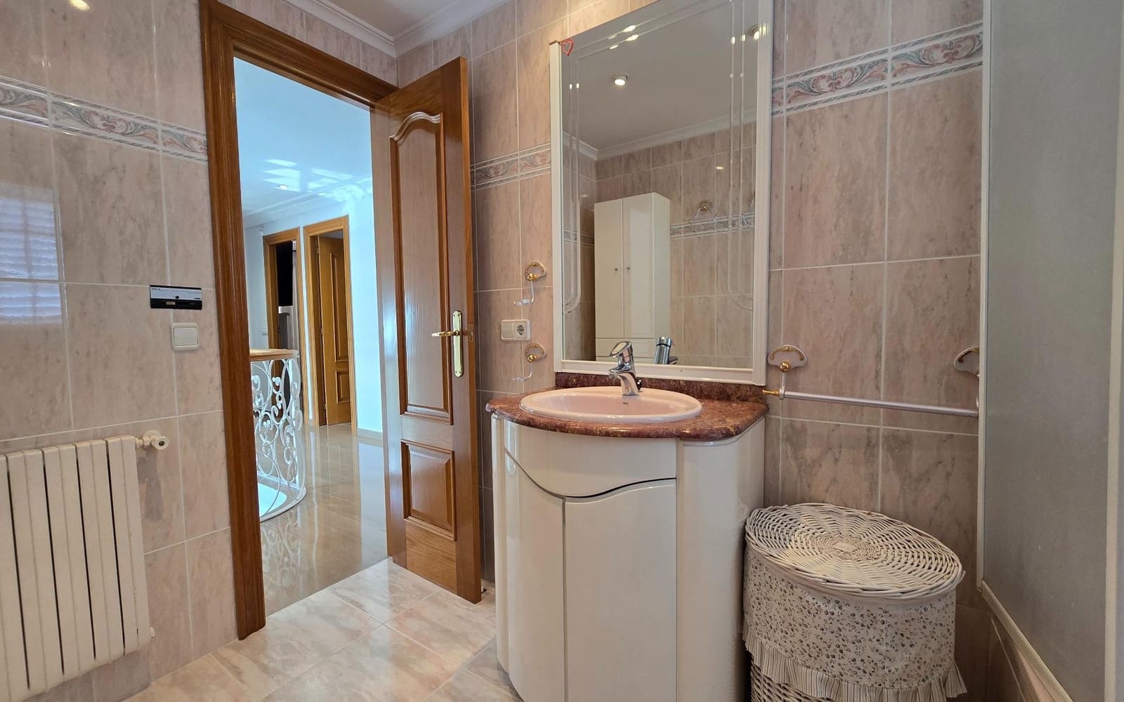 5 soveværelse Villa til salg i Riba-roja de Turia med swimmingpool - € 689.000 (Ref: 9324254)