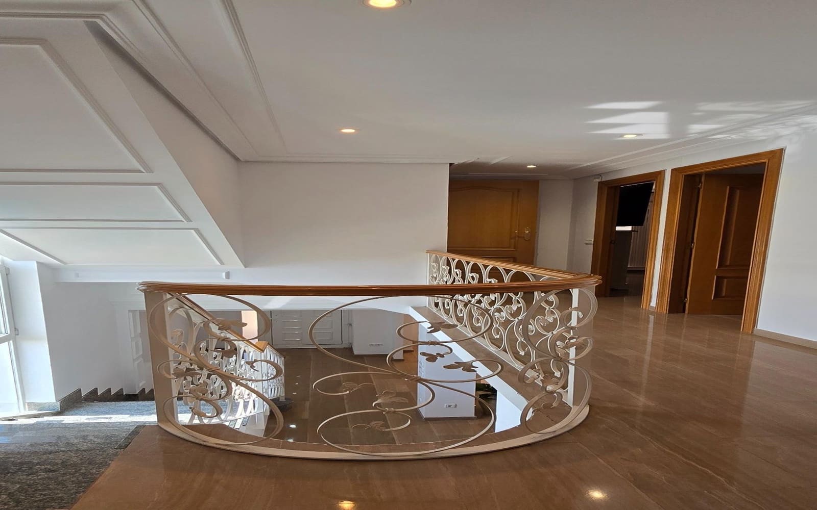 5 soveværelse Villa til salg i Riba-roja de Turia med swimmingpool - € 689.000 (Ref: 9324254)