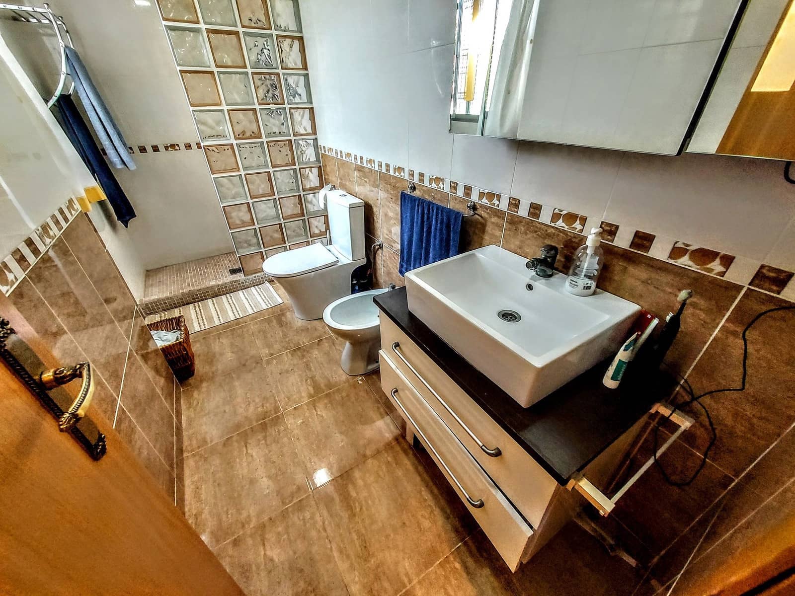 4 soveværelse Villa til salg i Montroy med swimmingpool - € 205.000 (Ref: 9330236)