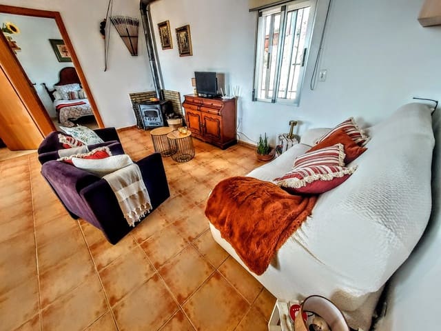 4 bedroom Villa for sale in Montroy with pool - € 205,000 (Ref: 9330236)