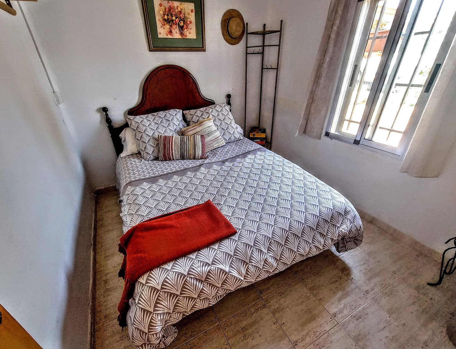 4 soveværelse Villa til salg i Montroy med swimmingpool - € 205.000 (Ref: 9330236)