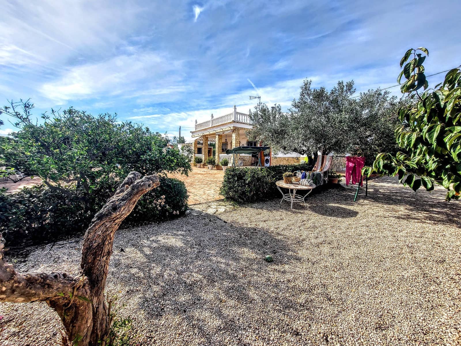 4 soveværelse Villa til salg i Montroy med swimmingpool - € 205.000 (Ref: 9330236)