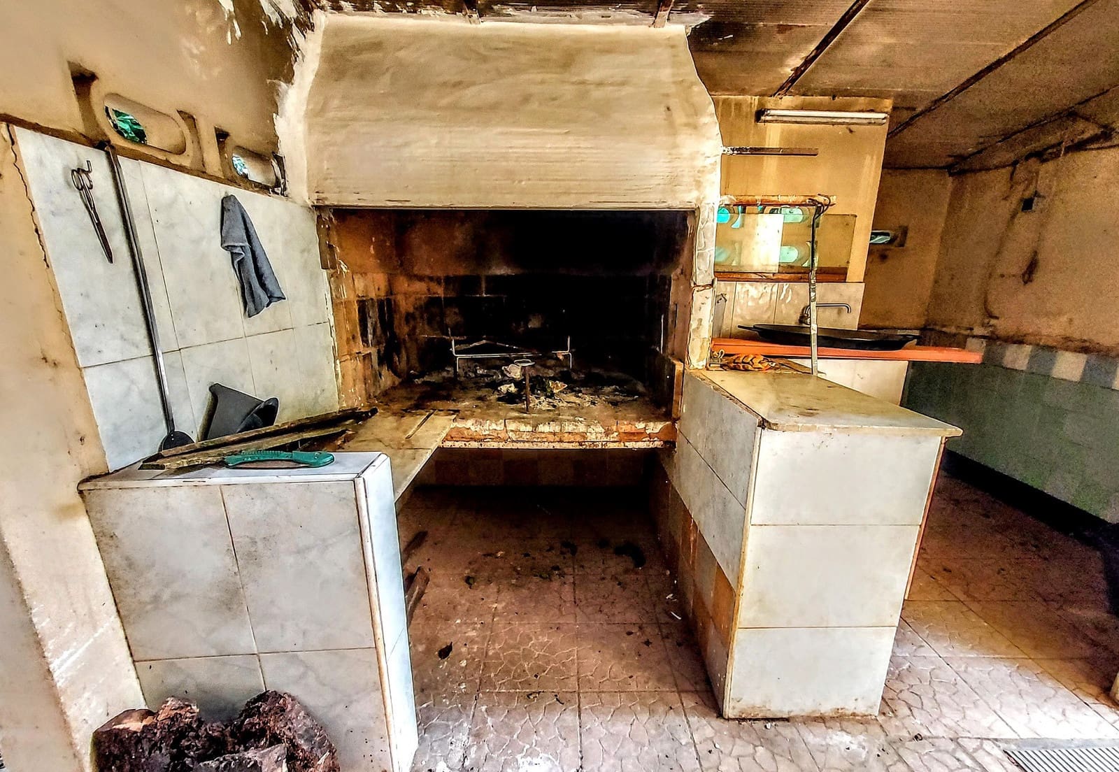 3 soveværelse Villa til salg i Montserrat med swimmingpool - € 135.000 (Ref: 9330237)