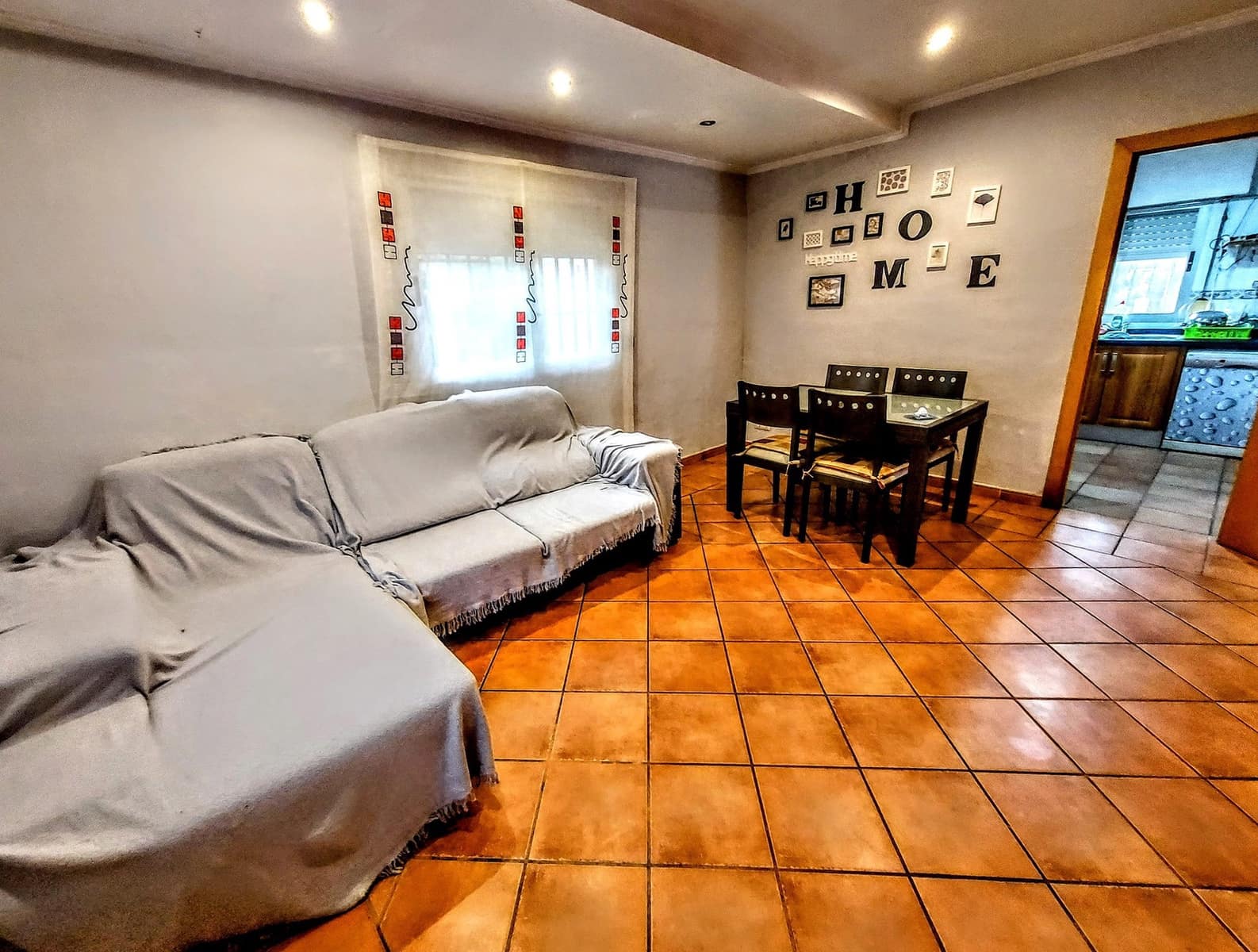 3 soveværelse Villa til salg i Montserrat med swimmingpool - € 135.000 (Ref: 9330237)