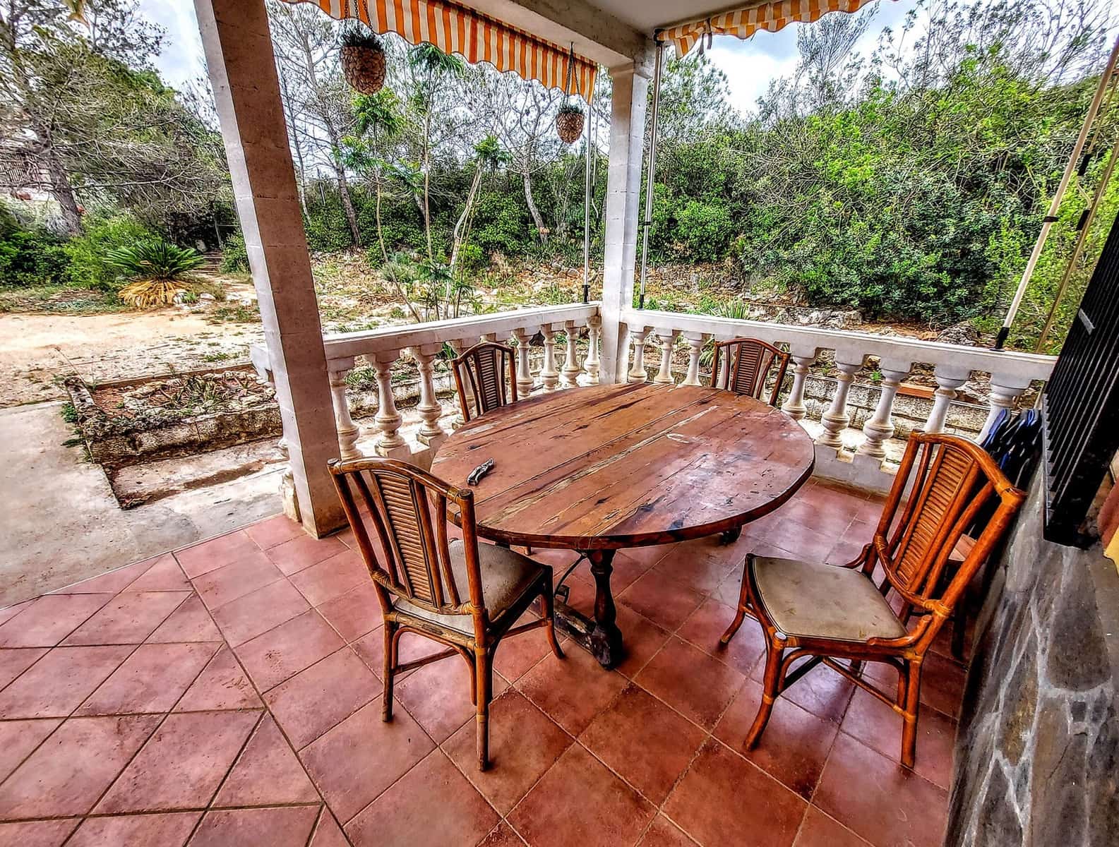 3 soveværelse Villa til salg i Montserrat med swimmingpool - € 135.000 (Ref: 9330237)