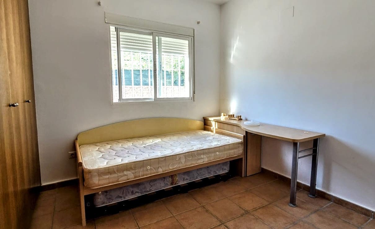 4 soverom Villa til salgs i Montroy med svømmebasseng - € 255 000 (Ref: 9330238)