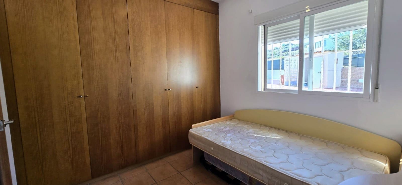 4 soverom Villa til salgs i Montroy med svømmebasseng - € 255 000 (Ref: 9330238)