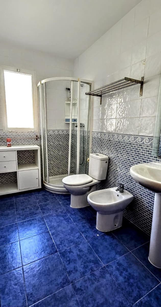 4 soverom Villa til salgs i Montroy med svømmebasseng - € 255 000 (Ref: 9330238)