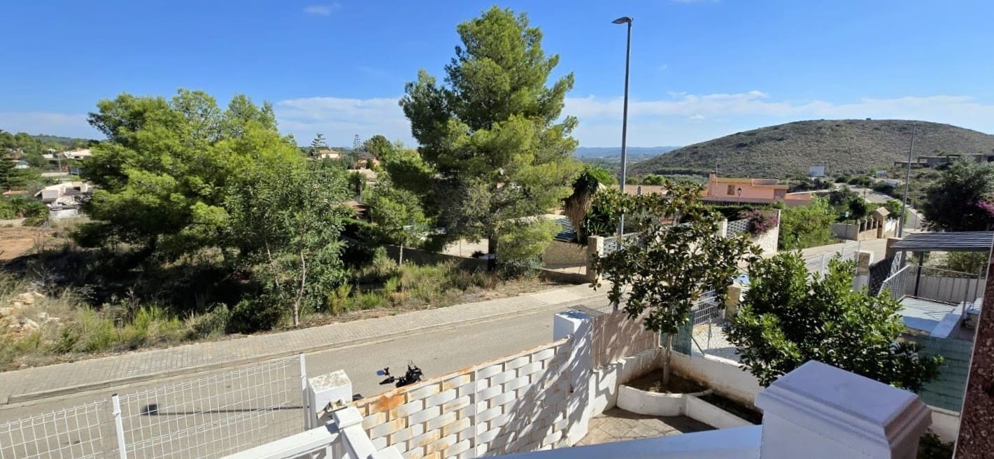 4 soverom Villa til salgs i Montroy med svømmebasseng - € 255 000 (Ref: 9330238)