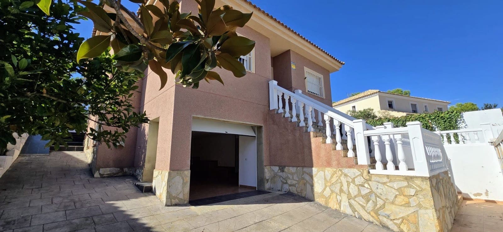 4 soverom Villa til salgs i Montroy med svømmebasseng - € 255 000 (Ref: 9330238)