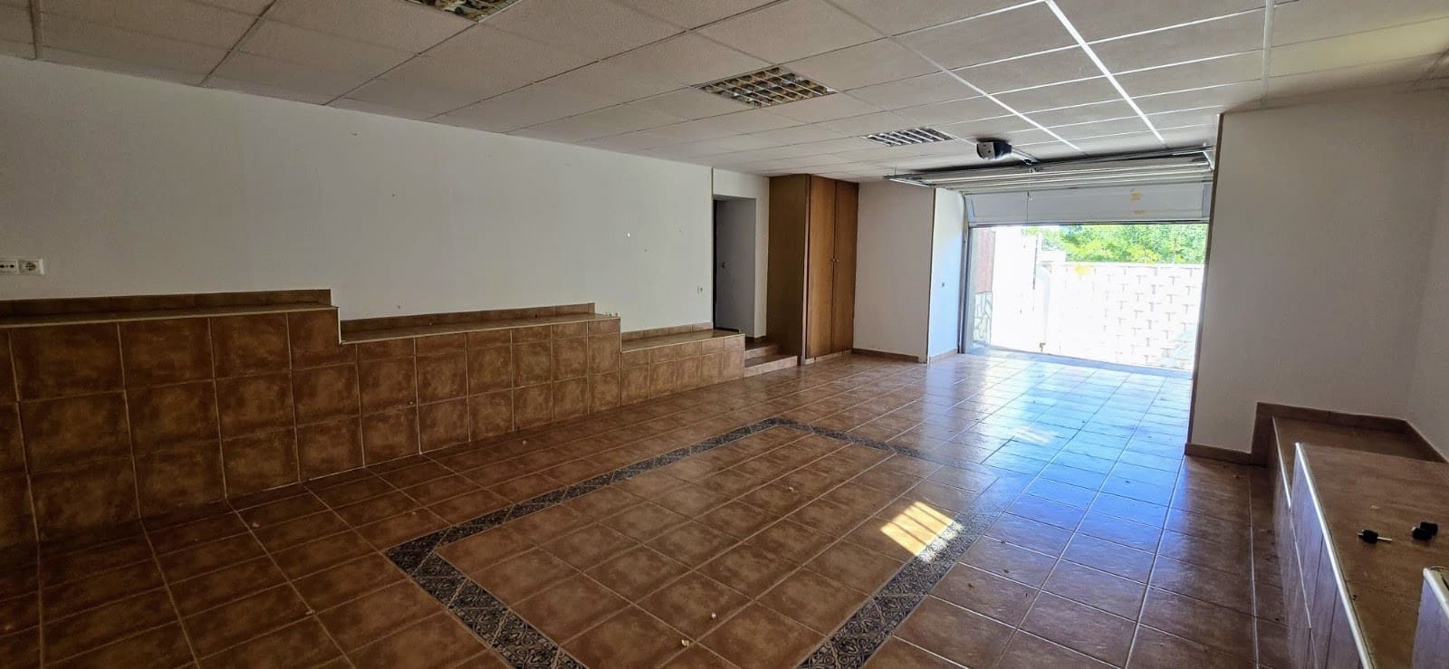 4 soverom Villa til salgs i Montroy med svømmebasseng - € 255 000 (Ref: 9330238)