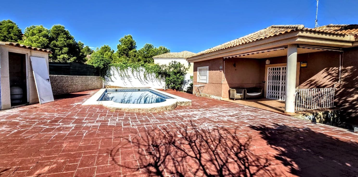 4 soverom Villa til salgs i Montroy med svømmebasseng - € 255 000 (Ref: 9330238)