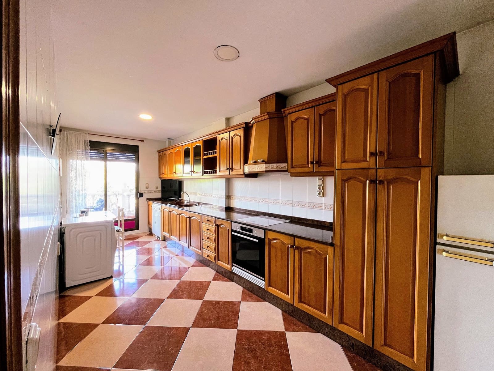 5 makuuhuone Omakotitalo myytävänä paikassa Paterna - 435 000 € (Ref: 9340812)