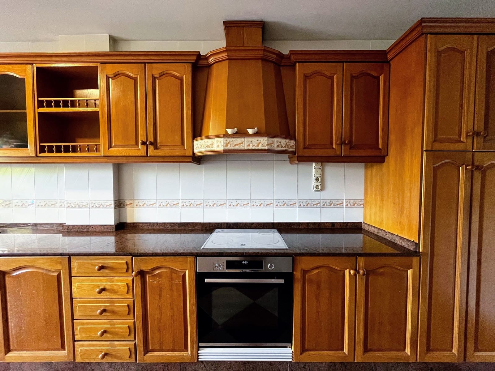 5 makuuhuone Omakotitalo myytävänä paikassa Paterna - 435 000 € (Ref: 9340812)