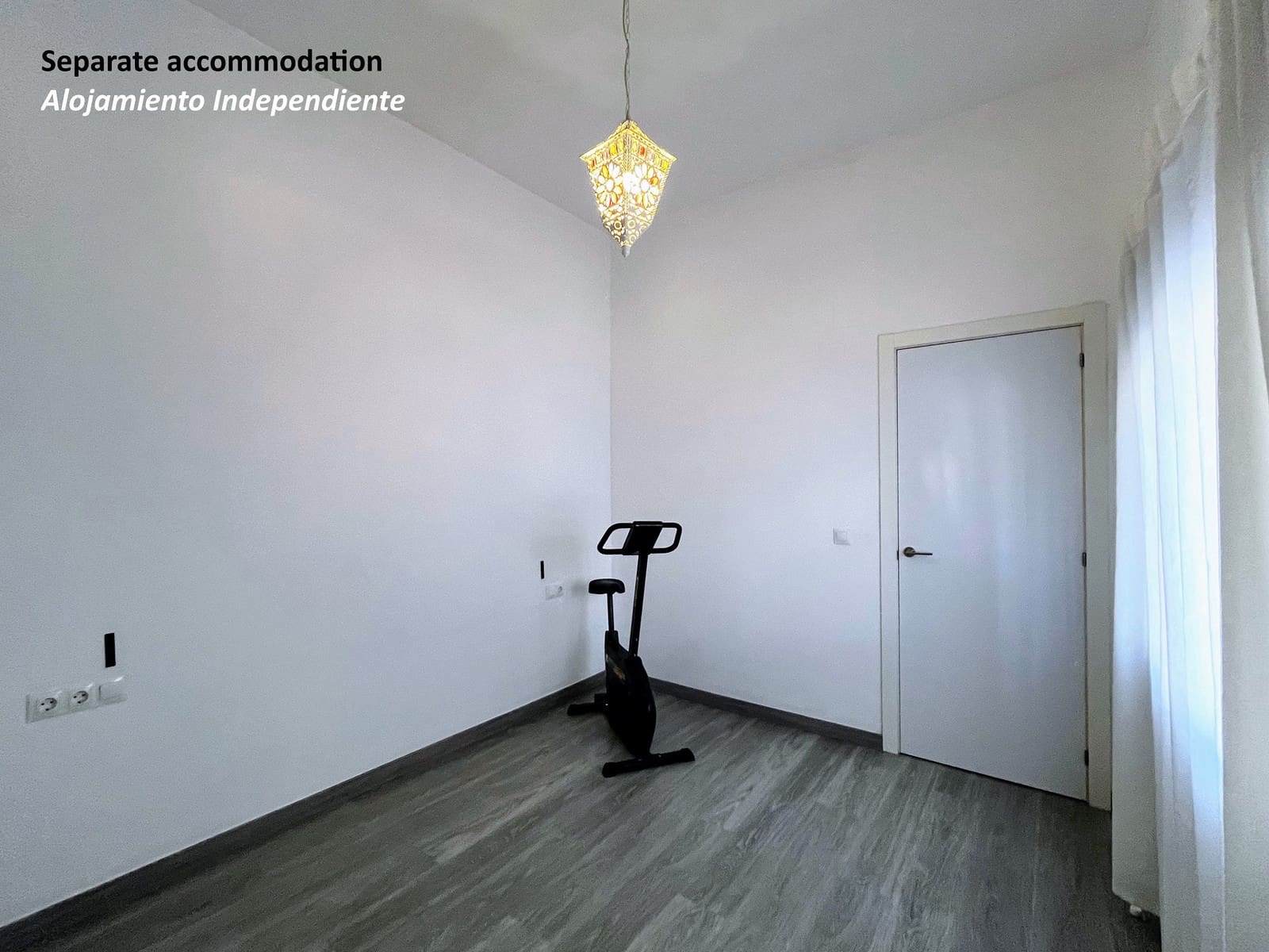 5 makuuhuone Omakotitalo myytävänä paikassa Paterna - 435 000 € (Ref: 9340812)