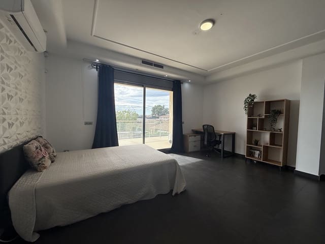 7 bedroom Villa for sale in Alginet with pool - € 499,000 (Ref: 9343201)