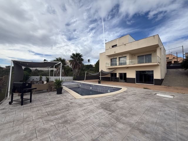 7 bedroom Villa for sale in Alginet with pool - € 499,000 (Ref: 9343201)