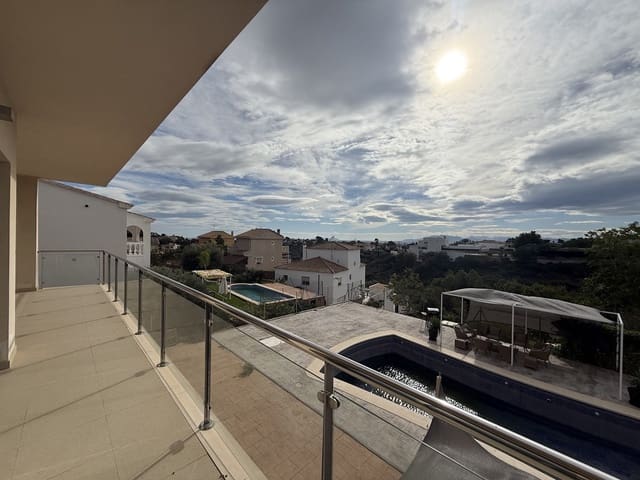 7 bedroom Villa for sale in Alginet with pool - € 499,000 (Ref: 9343201)