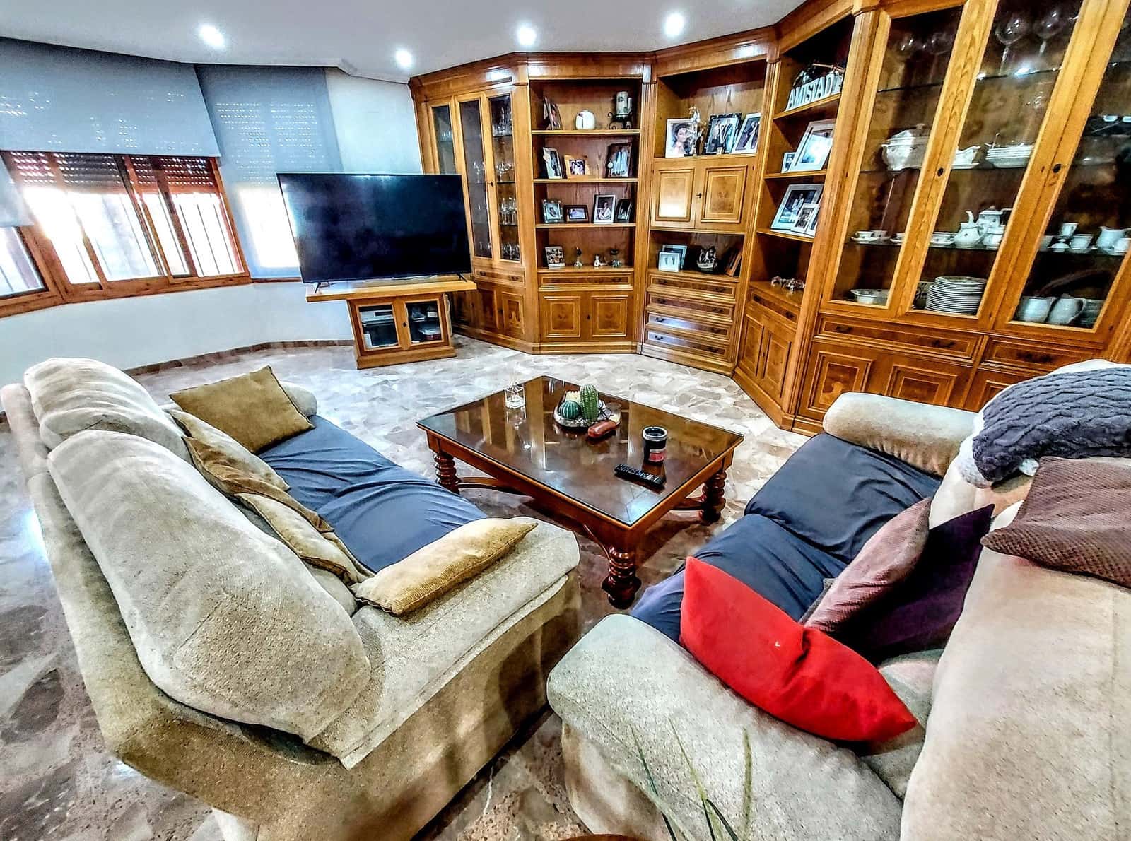 4 soveværelse Villa til salg i Montserrat med swimmingpool - € 550.000 (Ref: 9347014)