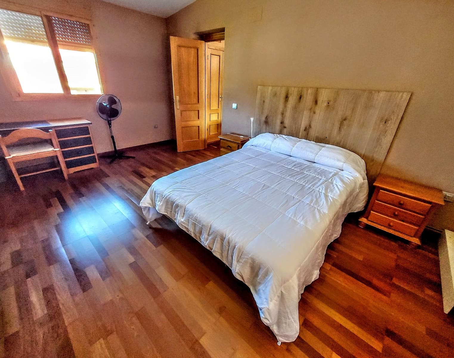 4 soveværelse Villa til salg i Montserrat med swimmingpool - € 550.000 (Ref: 9347014)