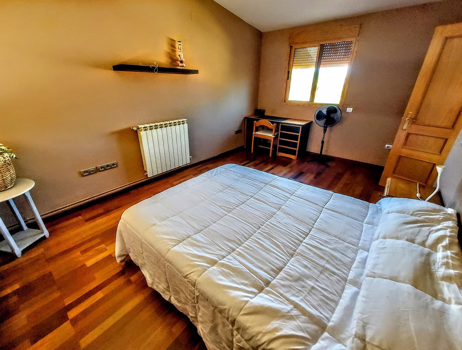 4 soveværelse Villa til salg i Montserrat med swimmingpool - € 550.000 (Ref: 9347014)