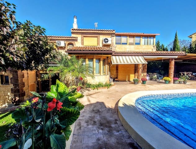 4 soveværelse Villa til salg i Montserrat med swimmingpool - € 550.000 (Ref: 9347014)