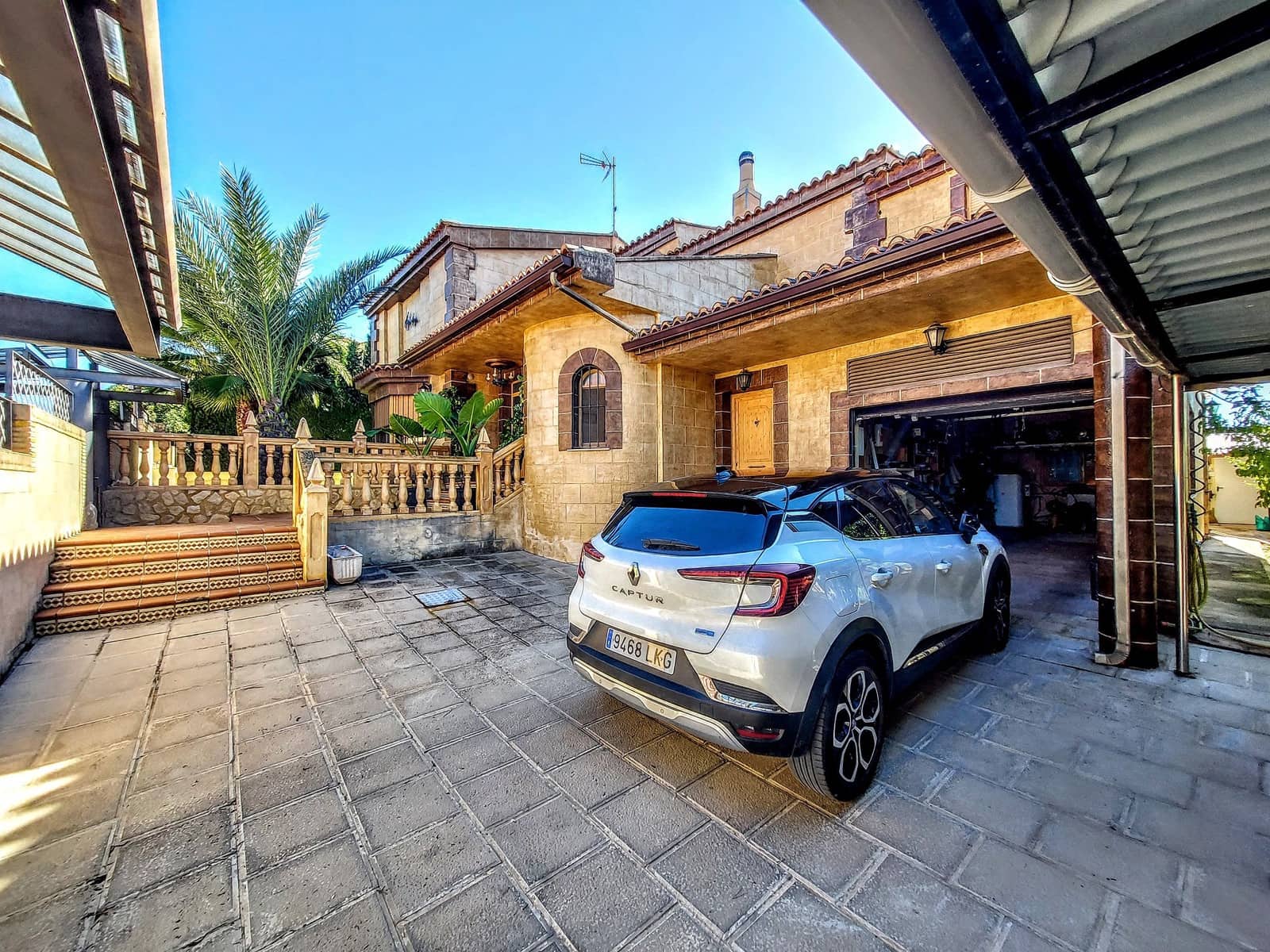 4 soveværelse Villa til salg i Montserrat med swimmingpool - € 550.000 (Ref: 9347014)