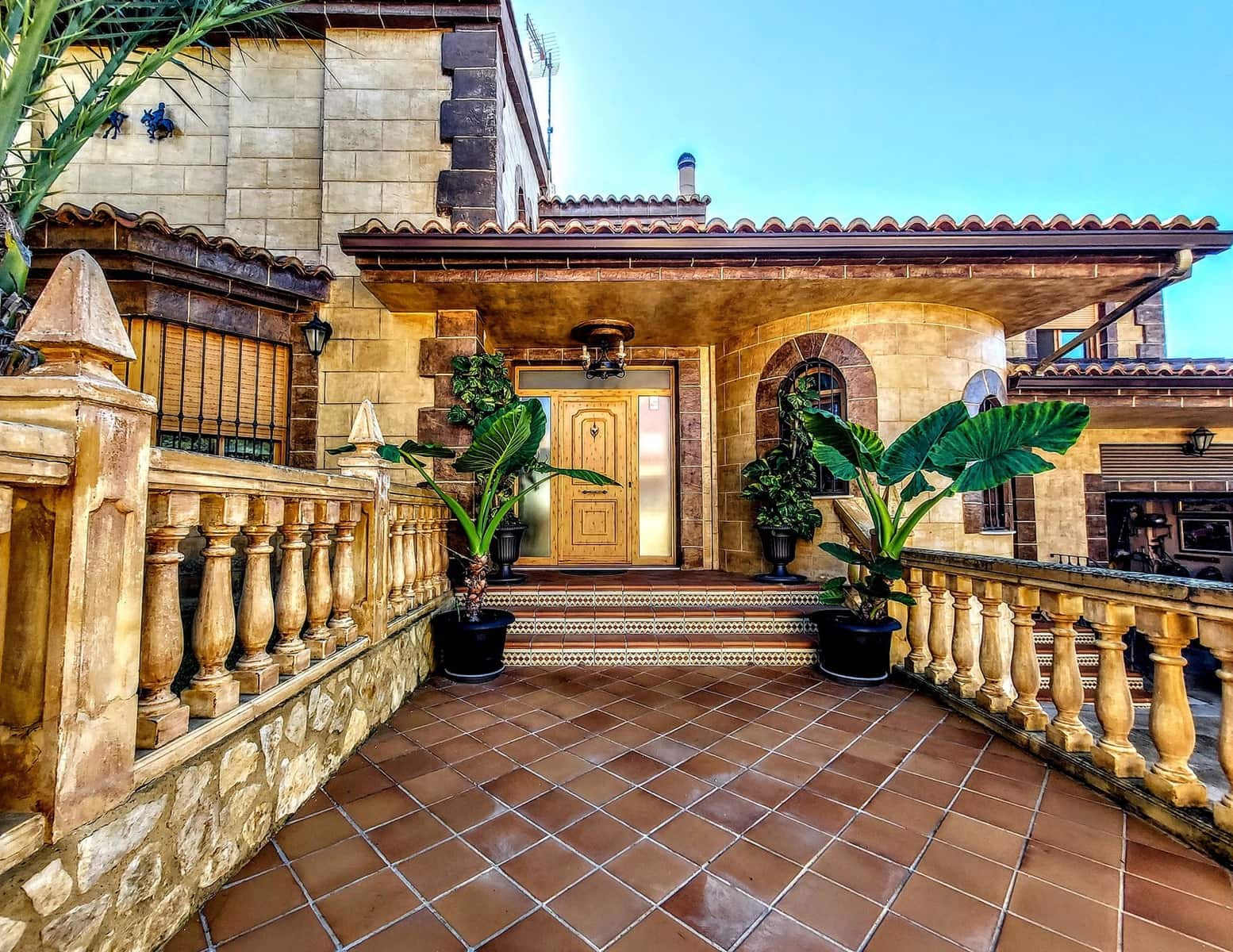 4 soveværelse Villa til salg i Montserrat med swimmingpool - € 550.000 (Ref: 9347014)